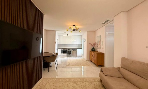 Revente - Apartment -
Torrevieja - Aguas Nuevas