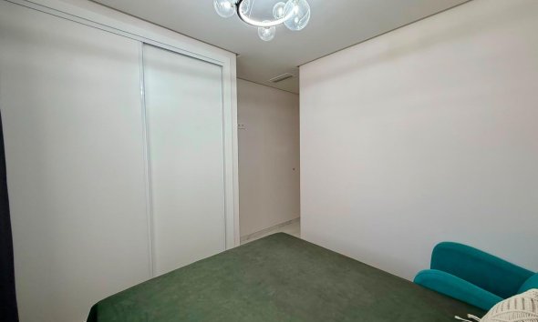 Revente - Apartment -
Torrevieja - Aguas Nuevas