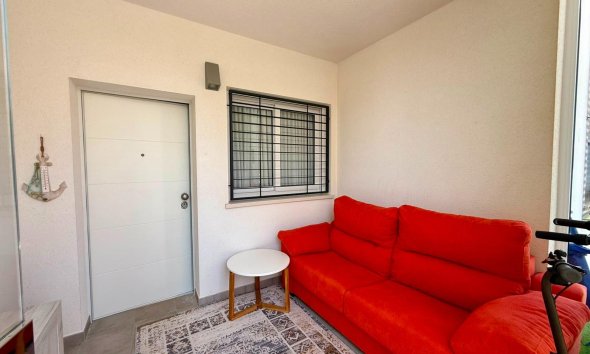 Revente - Apartment -
Torrevieja - Aguas Nuevas
