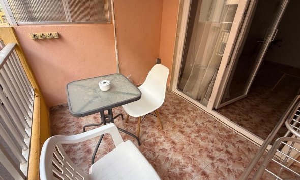 Revente - Apartment -
Torrevieja - Playa de los Locos