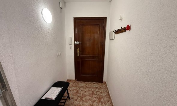 Revente - Apartment -
Torrevieja - Playa de los Locos