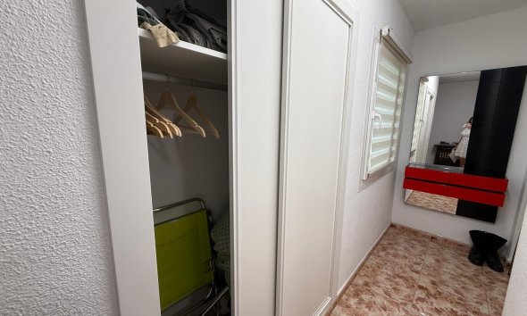 Revente - Apartment -
Torrevieja - Playa de los Locos
