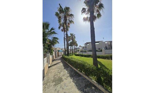 Revente - Bungalow -
Torrevieja - Los Balcones