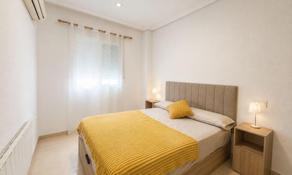 Revente - Apartment -
Torrevieja - Playa del Cura