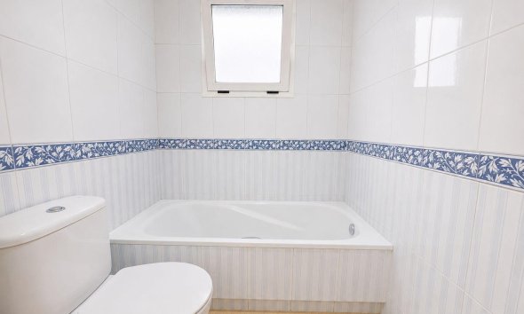 Revente - Apartment -
Torrevieja - Playa del Cura