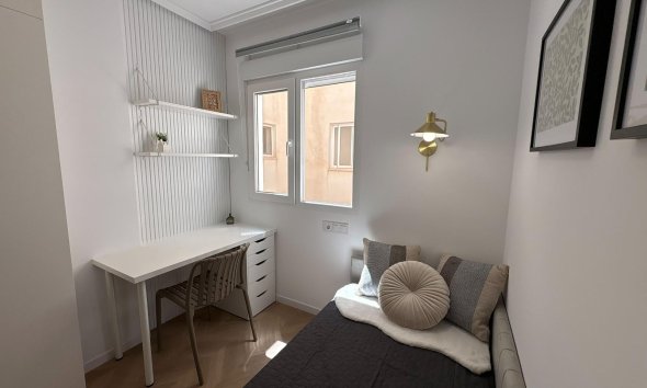 Revente - Apartment -
Torrevieja - Playa del Cura