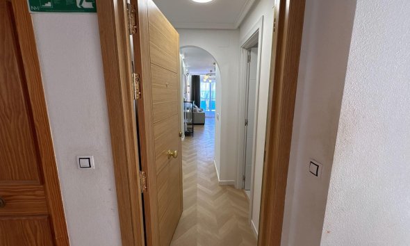 Revente - Apartment -
Torrevieja - Playa del Cura