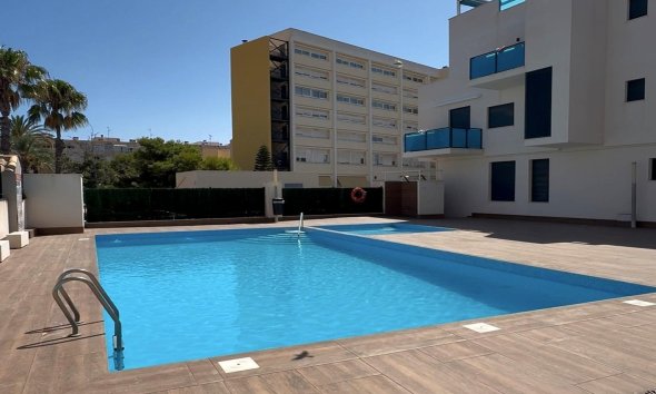 Revente - Apartment -
Torrevieja - Playa del Cura