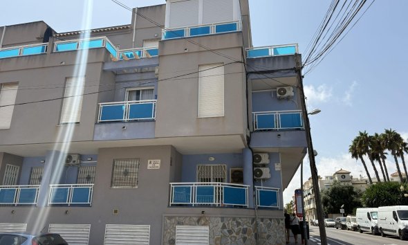 Revente - Apartment -
Torrevieja - Playa del Cura