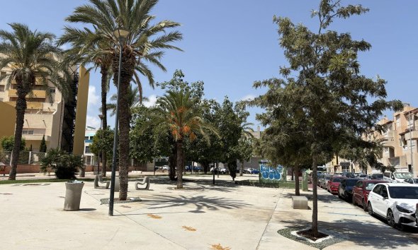 Revente - Apartment -
Torrevieja - Playa del Cura