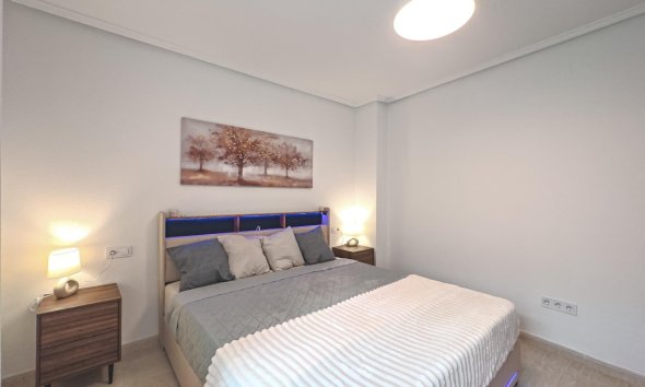 Revente - Apartment -
Torrevieja - Playa del Cura