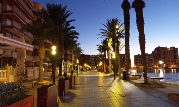 Revente - Apartment -
Torrevieja - Playa del Cura