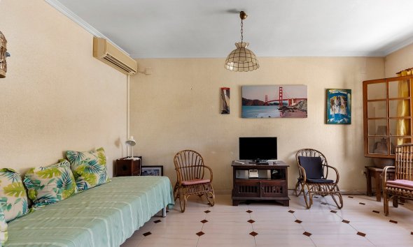 Revente - Town House -
La Mata - Costa Blanca