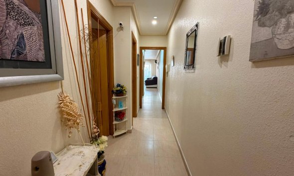 Revente - Apartment -
Torrevieja - Estacion De Autobuses
