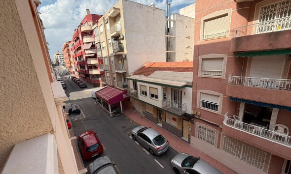 Revente - Apartment -
Torrevieja - Estacion De Autobuses