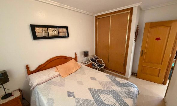 Revente - Apartment -
Torrevieja - Estacion De Autobuses