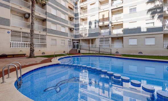 Reventa - Apartment -
Torrevieja - Centro