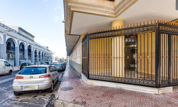 Reventa - Apartment -
Torrevieja - Centro
