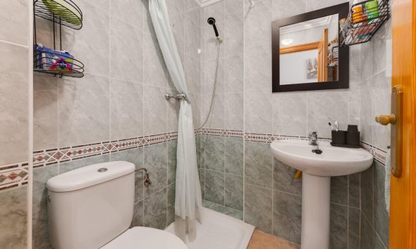 Reventa - Apartment -
Torrevieja - Centro