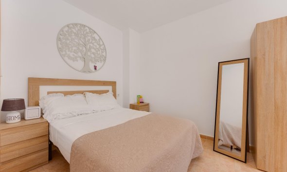 Reventa - Apartment -
Torrevieja - Centro