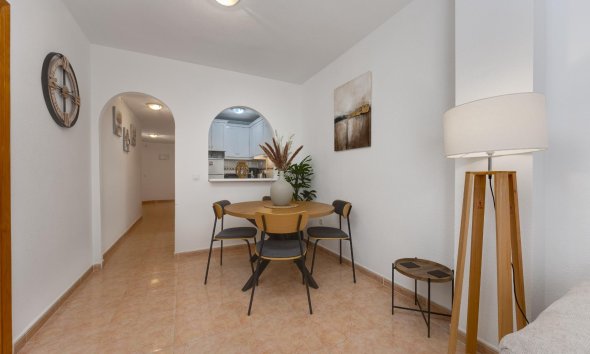 Reventa - Apartment -
Torrevieja - Centro