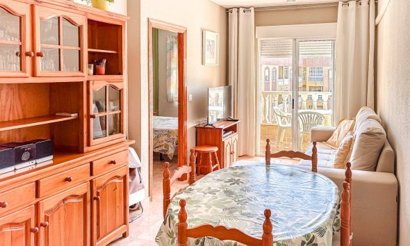 Reventa - Apartment -
Torrevieja - Costa Blanca