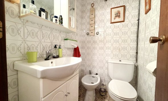Revente - Apartment -
Guardamar del Segura - Costa Blanca