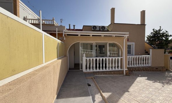 Revente - Town House -
Torrevieja - Miramar - Torre Del Moro