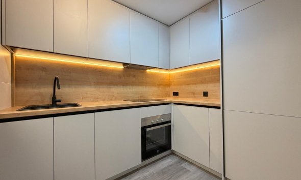 Revente - Town House -
Torrevieja - Miramar - Torre Del Moro