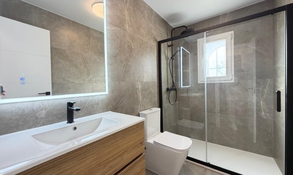 Revente - Town House -
Torrevieja - Miramar - Torre Del Moro
