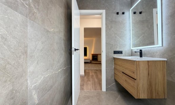 Revente - Town House -
Torrevieja - Miramar - Torre Del Moro