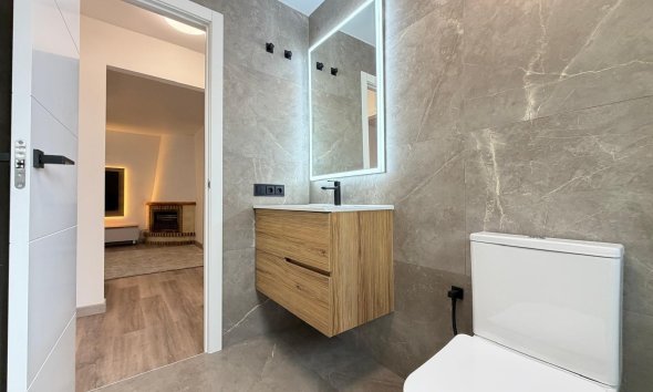 Revente - Town House -
Torrevieja - Miramar - Torre Del Moro