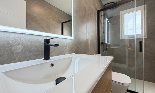 Revente - Town House -
Torrevieja - Miramar - Torre Del Moro