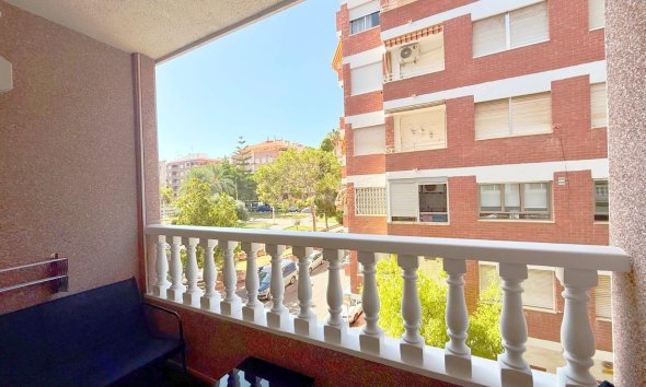 Revente - Apartment -
Torrevieja - Playa del Cura