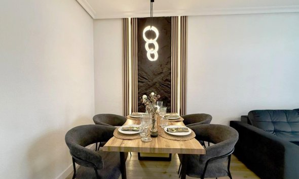 Revente - Apartment -
Torrevieja - Playa del Cura
