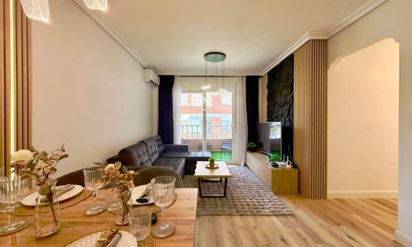 Revente - Apartment -
Torrevieja - Playa del Cura