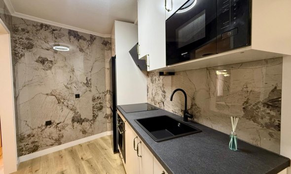 Revente - Apartment -
Torrevieja - Playa del Cura