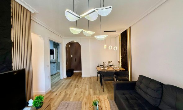 Revente - Apartment -
Torrevieja - Playa del Cura