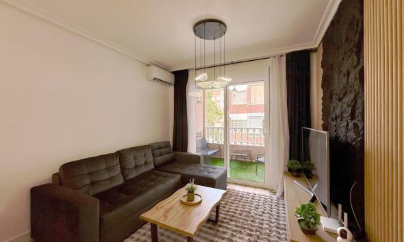 Revente - Apartment -
Torrevieja - Playa del Cura