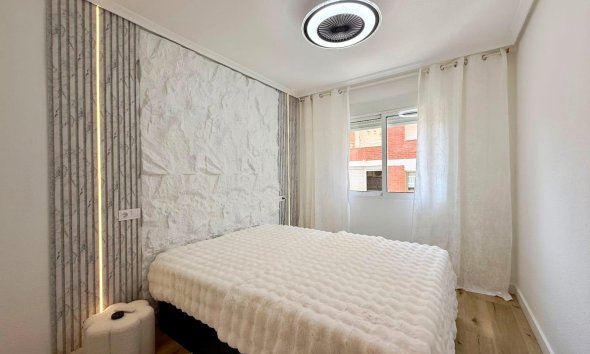 Revente - Apartment -
Torrevieja - Playa del Cura