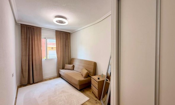 Revente - Apartment -
Torrevieja - Playa del Cura