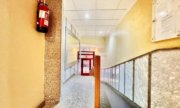 Revente - Apartment -
Torrevieja - Playa del Cura