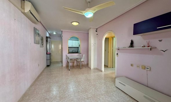Revente - Apartment -
Torrevieja - Curva Del Palangre