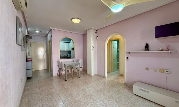 Revente - Apartment -
Torrevieja - Curva Del Palangre