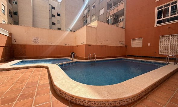 Revente - Apartment -
Torrevieja - Curva Del Palangre