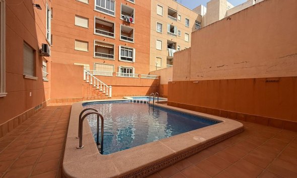 Revente - Apartment -
Torrevieja - Curva Del Palangre