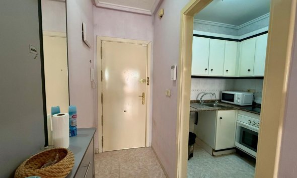 Revente - Apartment -
Torrevieja - Curva Del Palangre