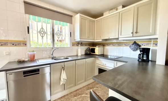 Revente - Apartment -
La Zenia - Costa Blanca