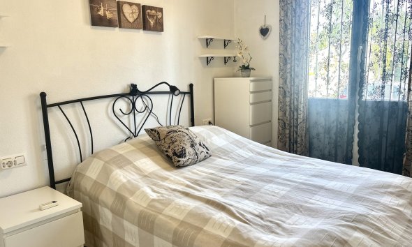 Revente - Apartment -
La Zenia - Costa Blanca