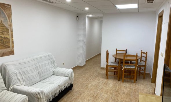 Revente - Apartment -
Torrevieja - Estacion De Autobuses